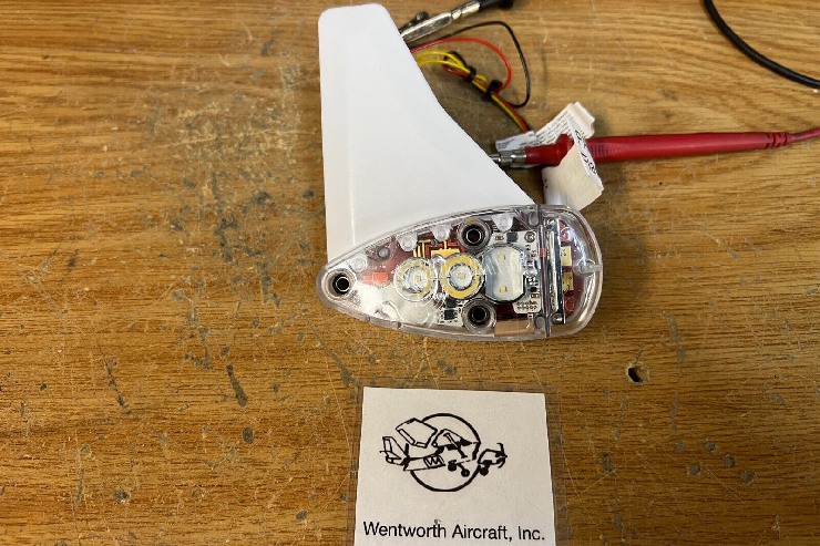 UAVIONIX SKYBEACON ADS-B ( OUT ) NAV/STROBE LIGHT - Wentworth Aircraft