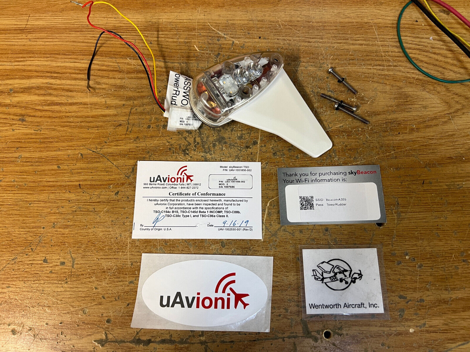 UAVIONIX SKYBEACON ADS-B ( OUT ) NAV/STROBE LIGHT - Wentworth Aircraft